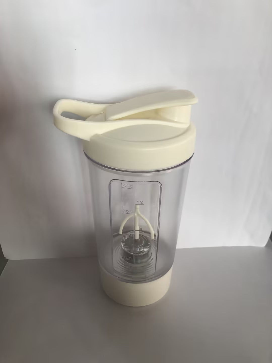 Rechargeable Mixer Bottle – Blend Protein, Coffee, or Supplements